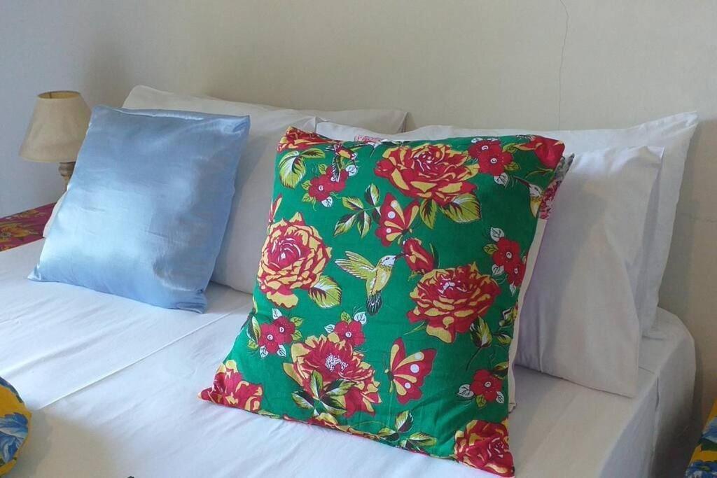 Elephant Guesthouse Beira Mar - Suites Com Cafe Da Manha Ilhabela Eksteriør bilde